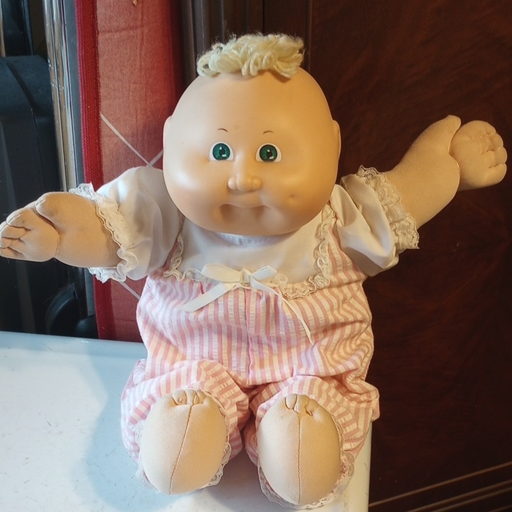 Vtg 1982 Cabbage Patch Kid Blonde Preemie Baby Doll, Original Outfit, Green Eyes
